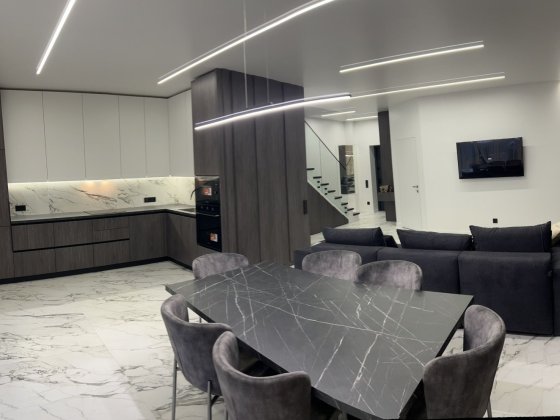 Котедж в м.Ужгород 180тис$ Ужгород