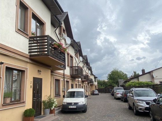 Котедж з ремонтом Рівне