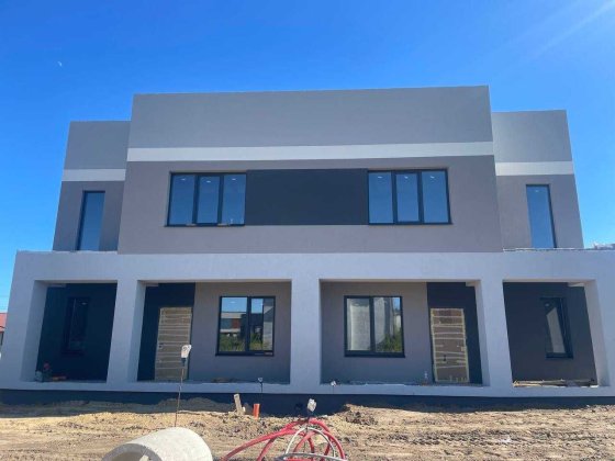 Котедж на Щасливому з максимальною комплектацією Рівне