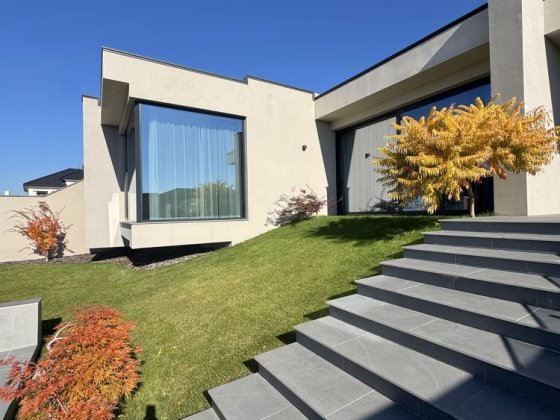 Продаж розкішного будинку Ужгород