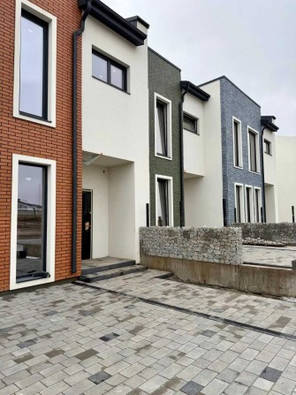 Продам класний котедж без комісії для покупця! Район Щасливе!!! - фото 1