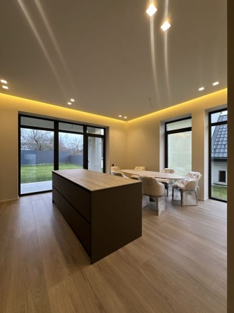 Продаж дизайнерського будинку в центрі міста - фото 1