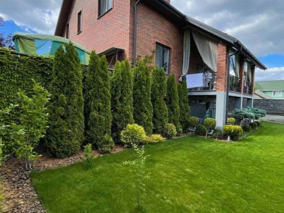 Продається будинок Ровно