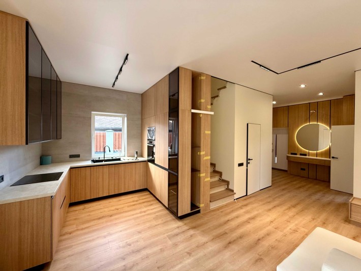 Продаж сучасного будинку метро Осокорки 1 км. вул. Чавдар та Ващенко - фото 1