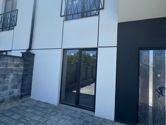 Продаж котеджу на Щасливому Ровно