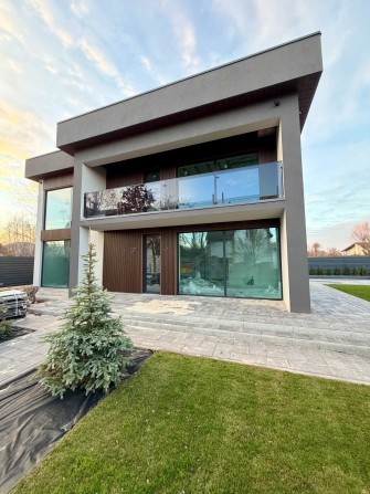 Продаж будинку свій вихід до озера Святище Осокорки 7км від метро - фото 1