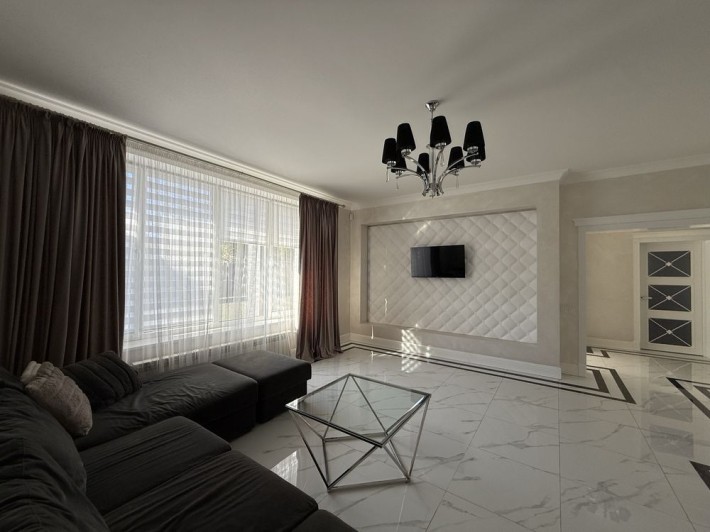 Терміновий продаж будинку, р-н Автодрому. - фото 1