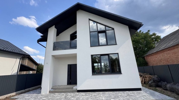 Продається шикарний 4 кімнатний Будинок по Вулиці Олеся Гончара. - фото 1