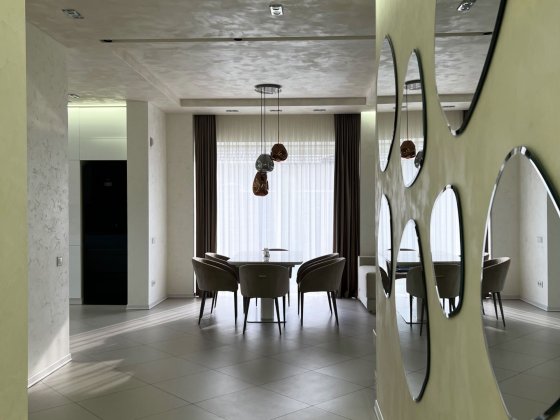 Продаж укомплектованого будинку з гаражем! Рівне