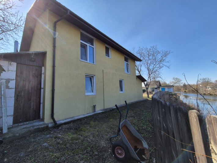 Продаємо будинок біля озера, Осокорки, з меблями та технікою - фото 1