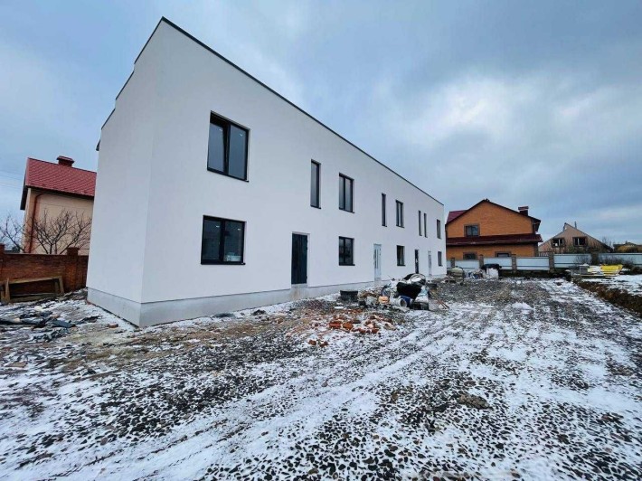 Таунхаус поруч із ЖК "Сімейний комфорт" - фото 1