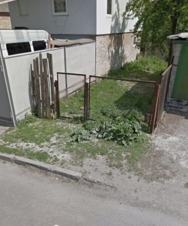 Паркомісце, центр, біля гімназії - фото 1