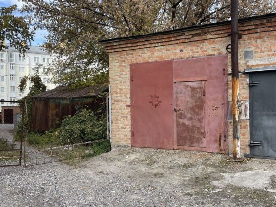 Здам в оренду гараж на Першотравневому проспекті Полтава