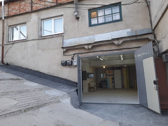 Цегляний гараж 115 м.кв. 500 м до проспекту Перемоги. Київ