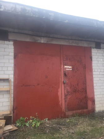 Сдам гараж ГСК ВЫГУРШИНА  4 свет есть всегда - фото 1