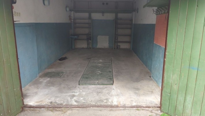 Здам гараж  ул. малинская новобеличи, метро академгородок Темп - фото 1