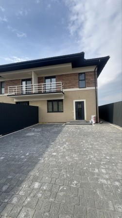 Продається вишуканий котедж у Сторожниці - фото 1