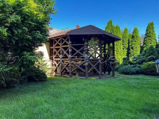 Продам дом расположенный в тихом центре города по Бульвару Шевченка Запоріжжя