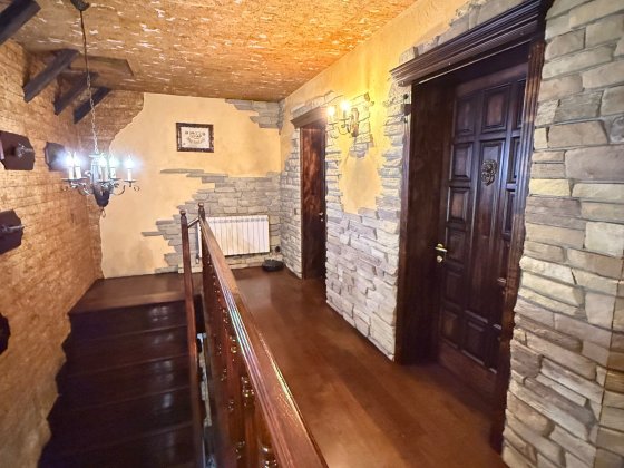 Продам будинок на лівому березі Дніпро