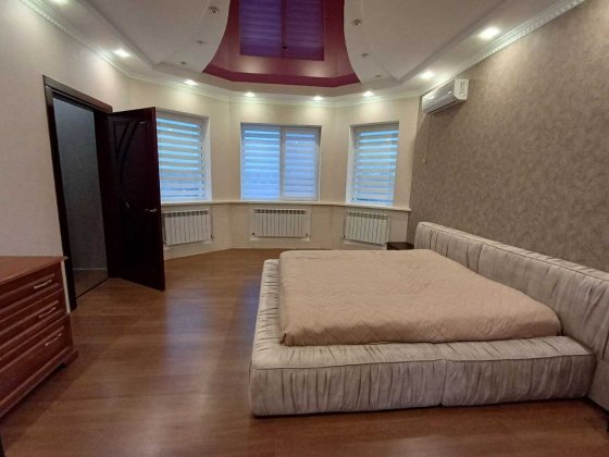 Продам 2эт дом 206 кв м, 3 спальни, ремонт, газ, 9 соток, госпрограммы Днепр