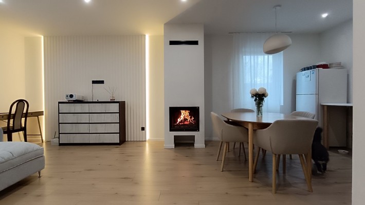 Дом-новострой с камином - фото 1