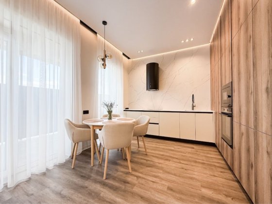 Танхаус 4-к/145м2/Угловий/Новий Ужгород