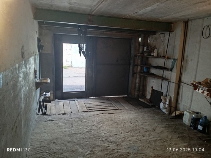 Сдам большой гараж на Космической с ПОСТОЯНИМ СВЕТОМ - фото 1