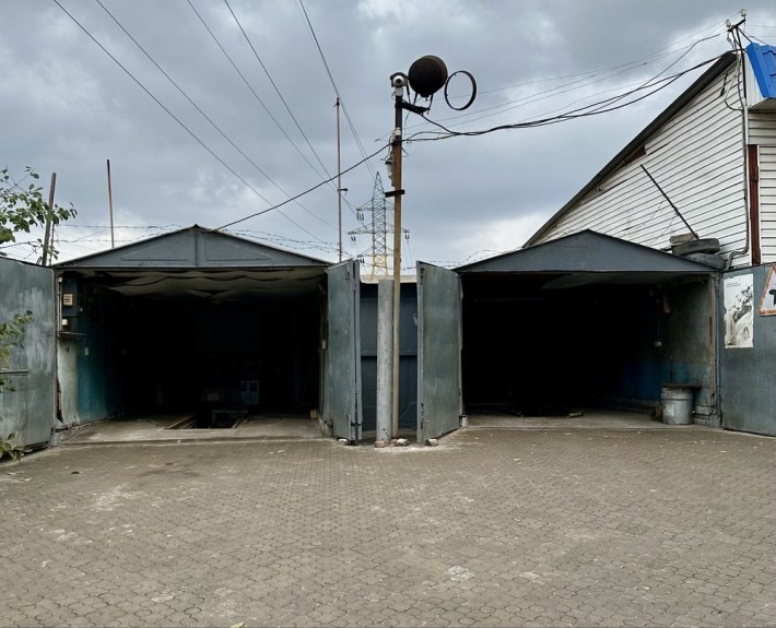 Гараж под СТО — заезжай и работай | Яма, электричество - фото 1