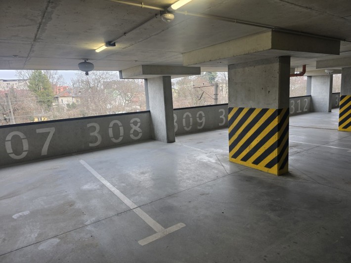 Здам в оренду паркомісце в Parus city - фото 1