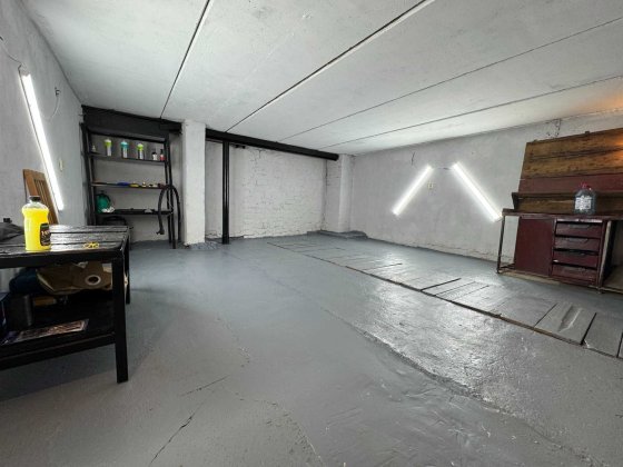 Оренда гаражу(склад) широкий (подобово),Виговського.БЕЗ КОМІСІЇ Львов