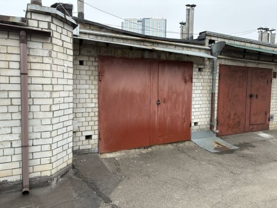 Здам гараж, склад по вул.Деміівська 37 Київ