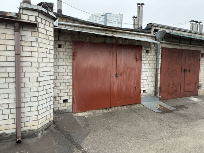 Здам гараж, склад по вул.Деміівська 37 - фото 1