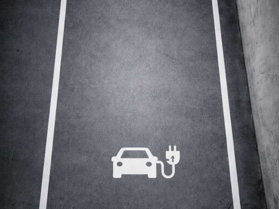 Оренда паркомісяця вул. Пимоненка Хлібнаіз зарядкою для електромобіля Львов