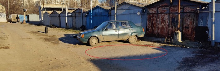 Стоянка авто в гаражному кооперативі - фото 1