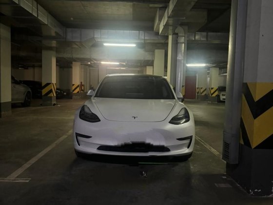 Паркомісце Дегтярівська 25А. Дегтяревская 25А Київ