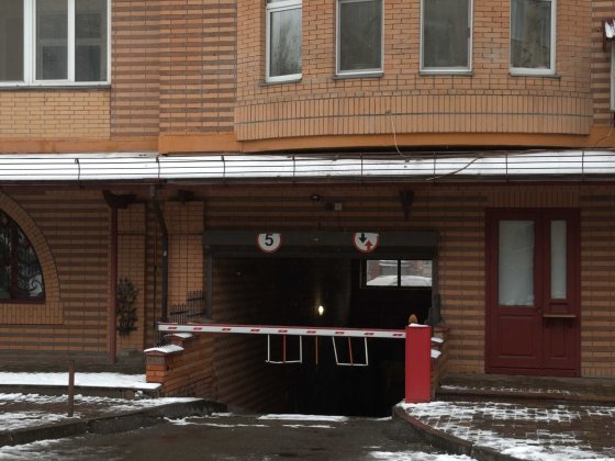 Здається в оренду підземний гараж в будинку Герцена 17-25 Київ