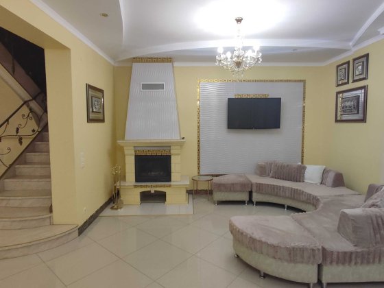 Продається комфортний будинок. Ужгород. Тихе місце. Все поруч. Ужгород