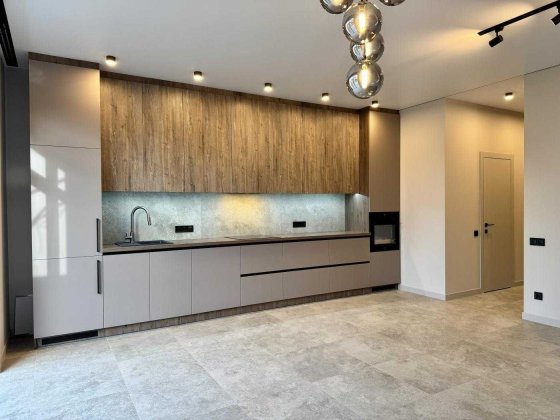 Дом з ремонтом, будинок, таунхаус метро Славутич, Осокорки Киев