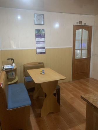 Продам часть дома с отдельным входом в чистом районе - фото 1