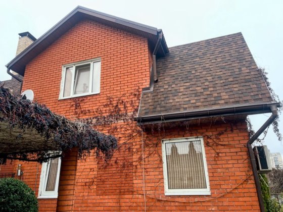 Продам ДОМ. на ж/м ПОБЕДА-3,  с ремонтом Днепр