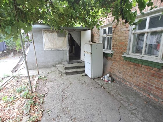 Продаж будинку з двома гаражами та літнім будинком Запоріжжя