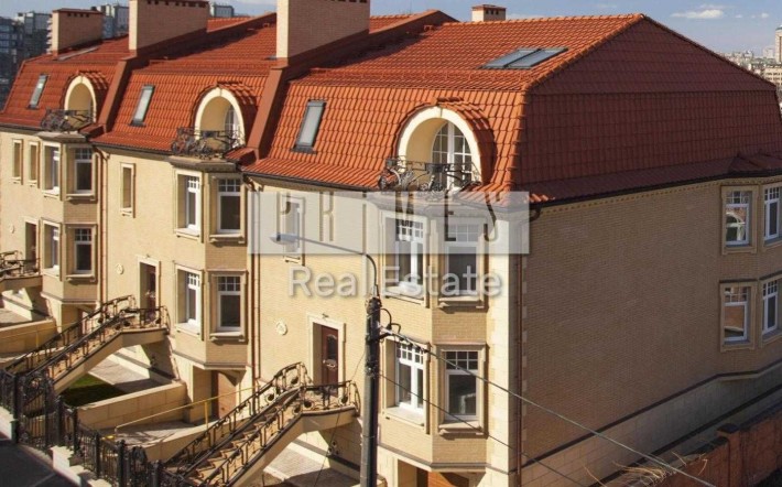 Продажа особняка 350м2 с новым ремонтом, пер. Ольшанский, Черная гора - фото 1