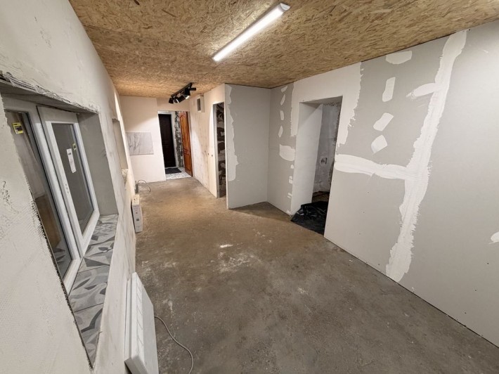 Продам частину будинку 34м2, з окремим подвірʼям. - фото 1