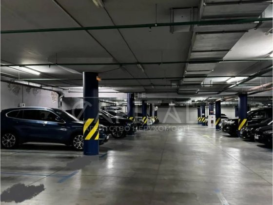 Сдам паркоместо пакинг Спортлайф жк 16 кв м Венеция ,ликоград Конева 1 Київ