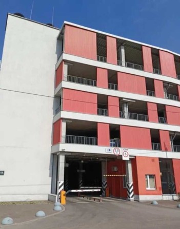 Оренда паркінгу/ паркомісця з зарядкою Comfort Town ( Комфорт Таун) - фото 1