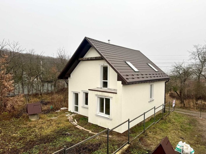 Продаж двоповерхового будинку а П'ятничанах - фото 1