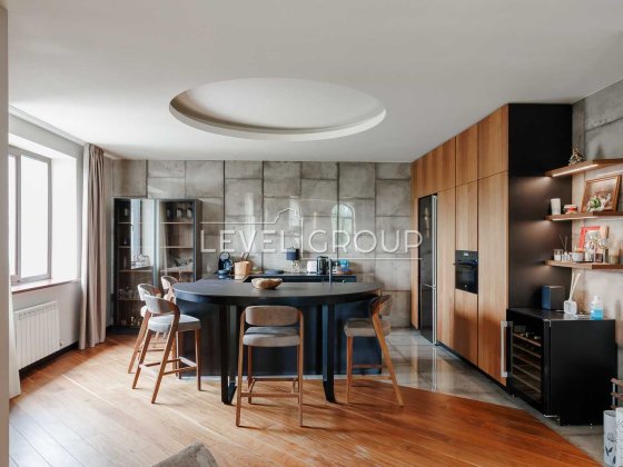 Продаж будинку з преміум ремонтом Осокорки,415кв,6 соток,газ,Садова 54 Київ