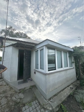 Продам часть дома  Ковалевка - фото 1