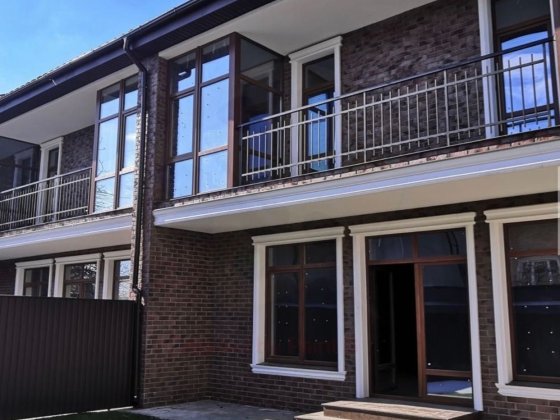 Продаж. Без % Таунхауса вул. Феофіла Яновського, Солом'янський район Киев