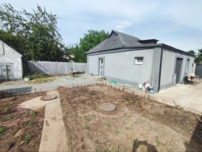 Продажа. Дом с новым не законченным ремонтом. р-н ж/м Клочко. - фото 1